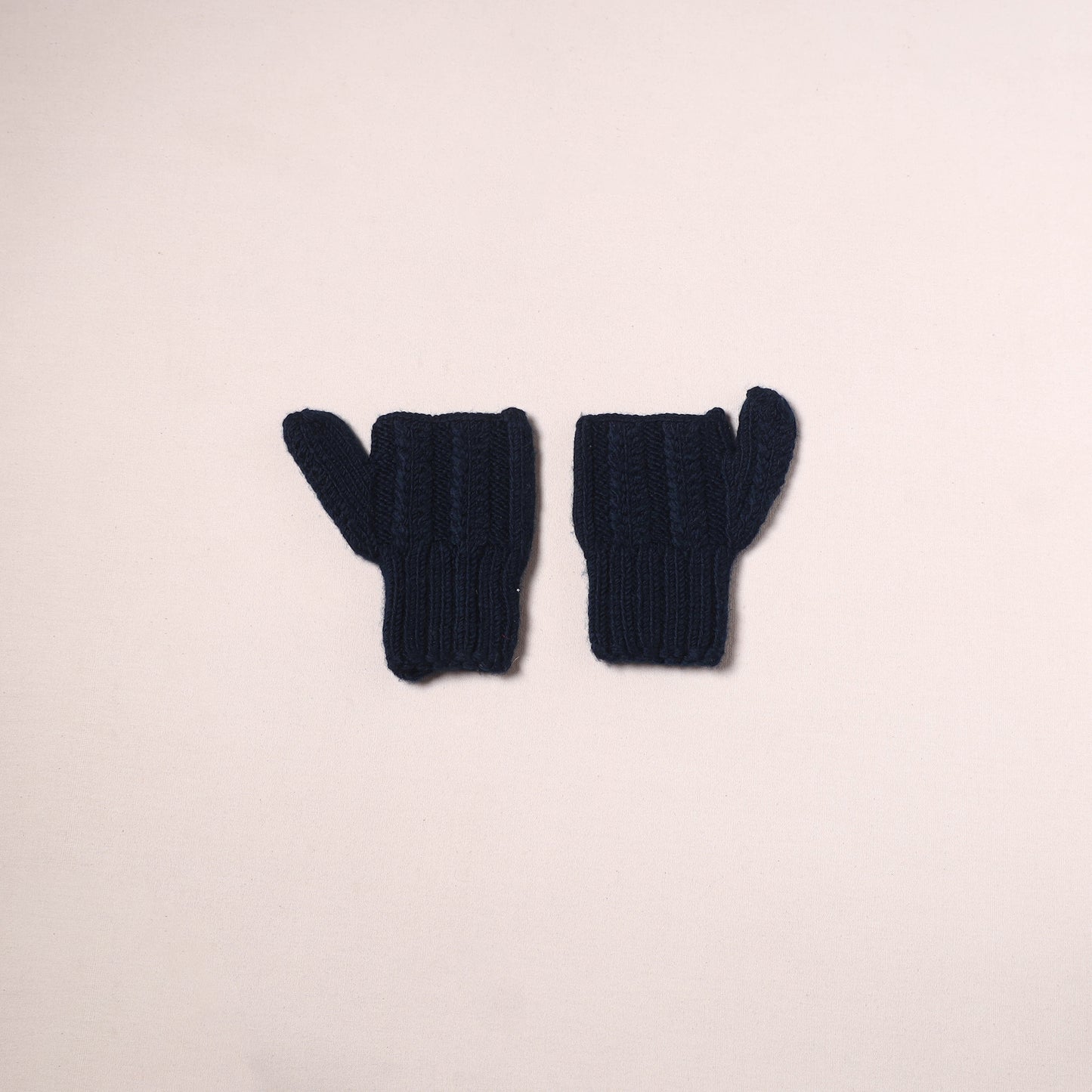 Kullu Karishma Hand Knitted Merino Wool Hand Gloves (Adult) 01