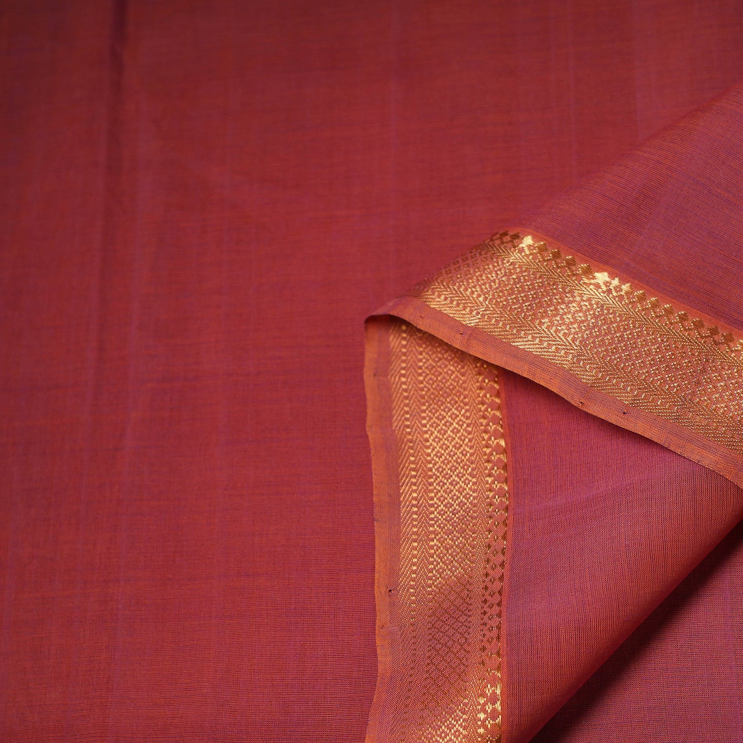 Handloom Mangalagiri Cotton Fabric with Nizam Zari Border 27