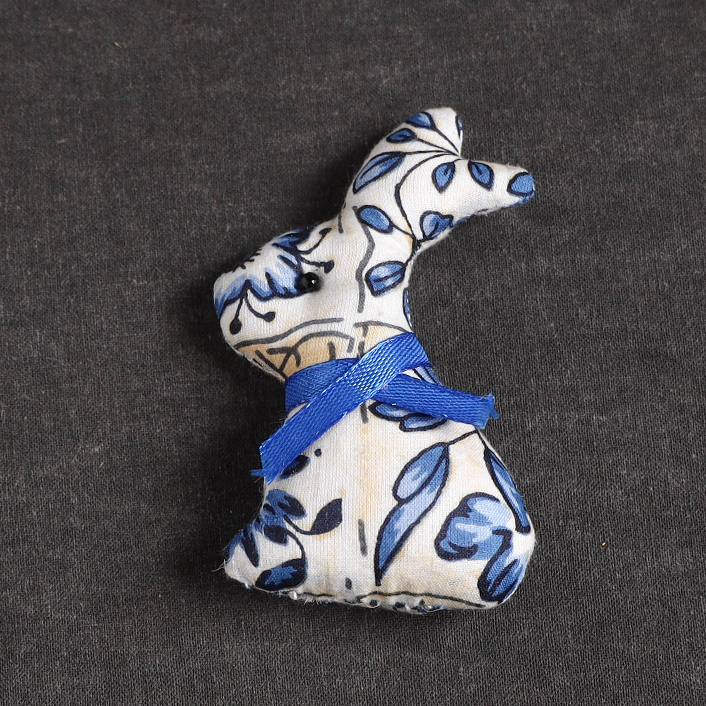 Handmade Stuffed Fridge Magnet for Decor 46