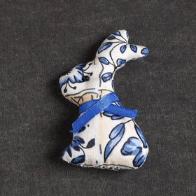 Handmade Stuffed Fridge Magnet for Decor 46
