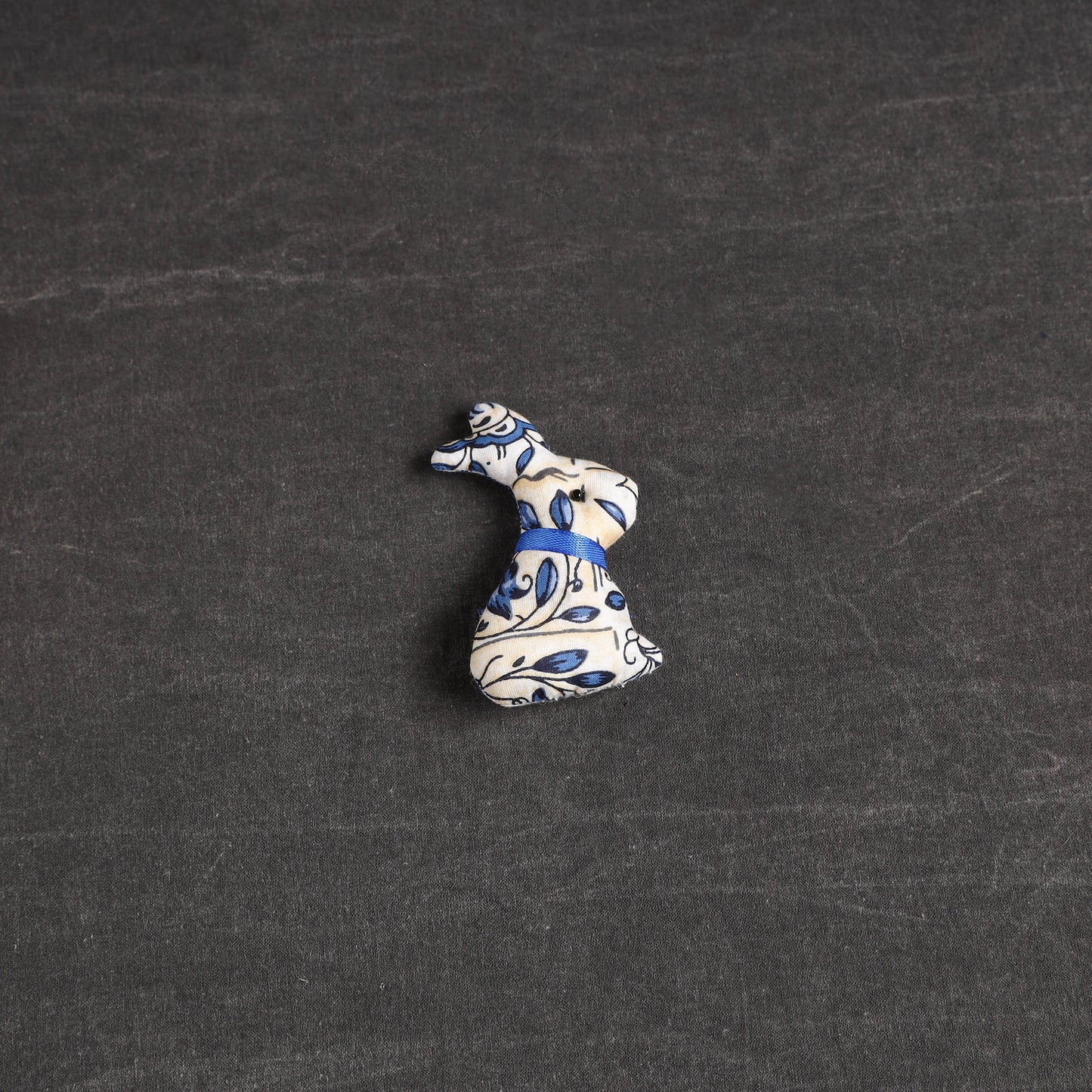 Handmade Stuffed Fridge Magnet for Decor 46