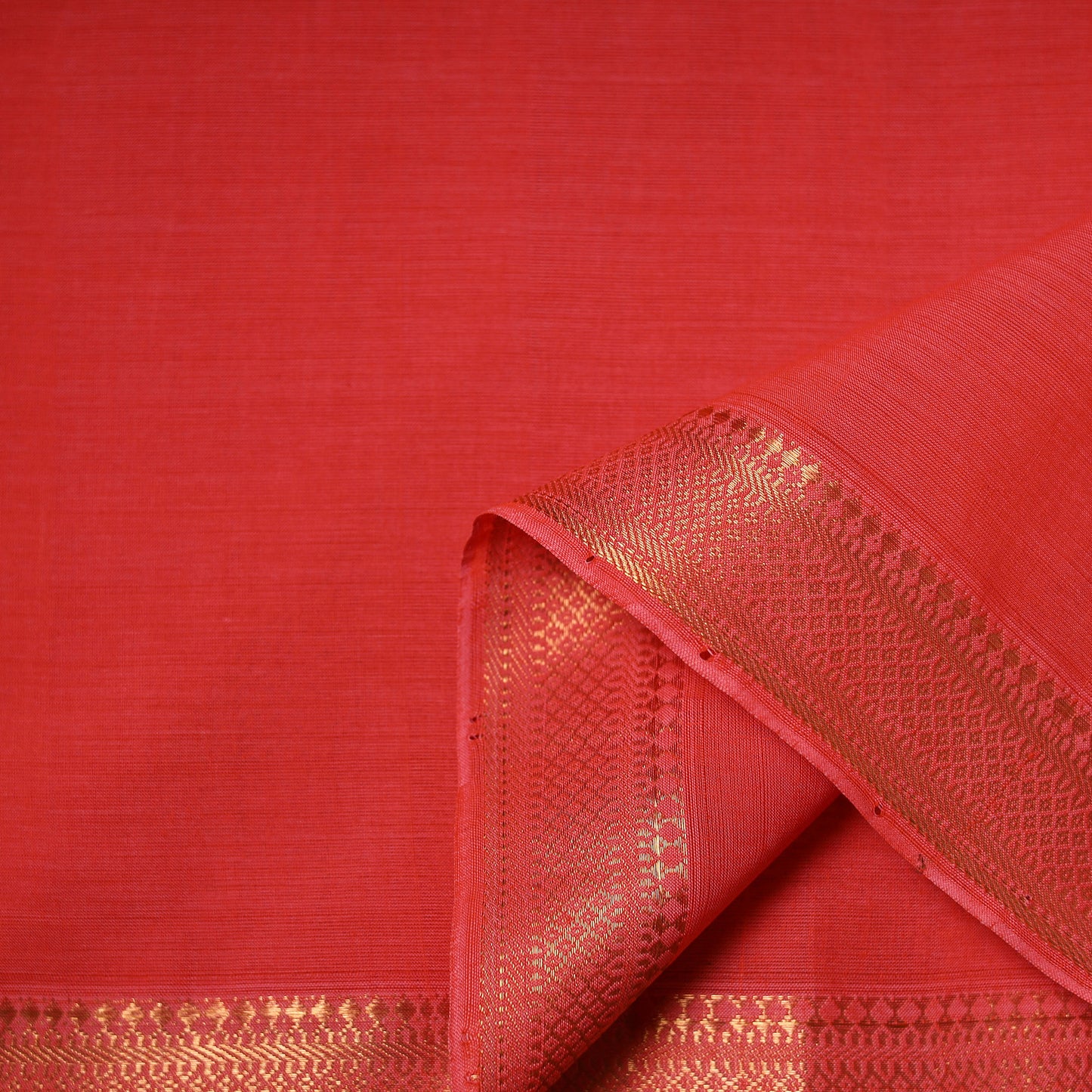 Handloom Mangalagiri Cotton Fabric with Nizam Zari Border 26