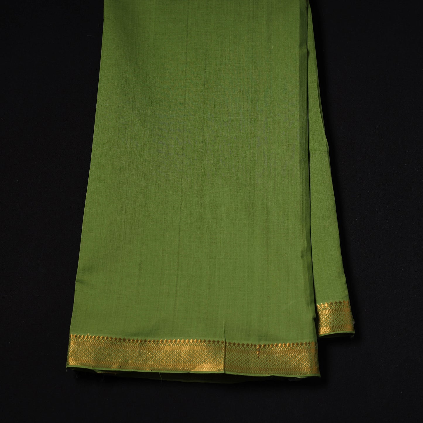 Handloom Mangalagiri Cotton Fabric with Nizam Zari Border 34