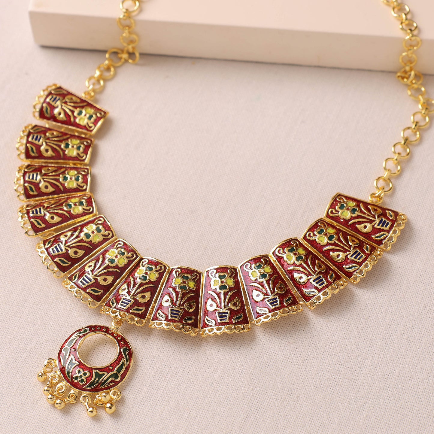 Handcrafted Paka Meenakari Necklace