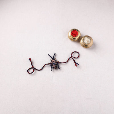 Cockroach - Reusable Handmade Threadwork Fabart Rakhi 06