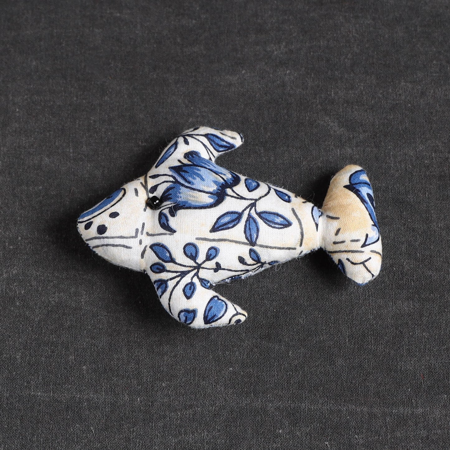 Handmade Stuffed Fridge Magnet for Decor 58