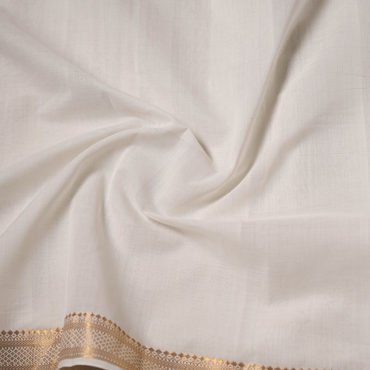 Handloom Mangalagiri Cotton Fabric with Nizam Zari Border 42