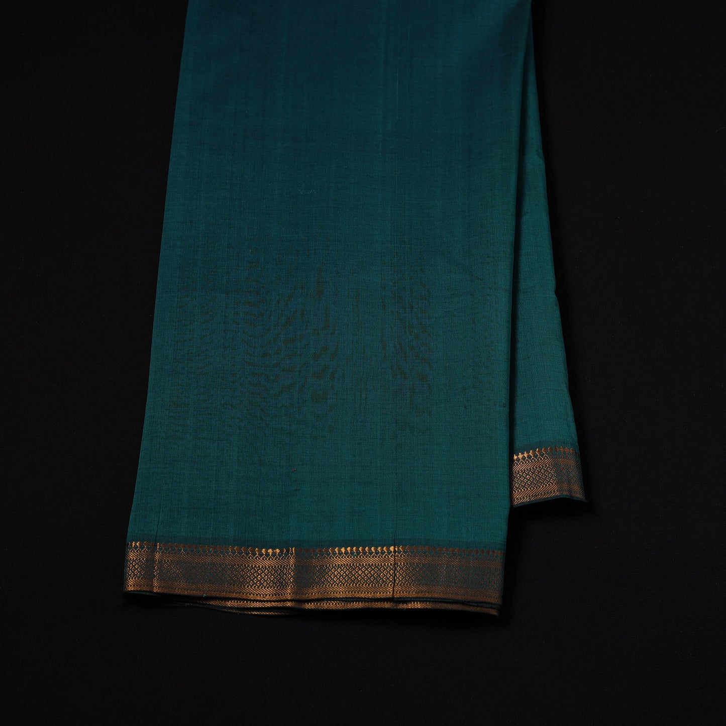 Handloom Mangalagiri Cotton Fabric with Nizam Zari Border 44