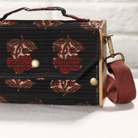 Buy DIY Box Sling Bag / Clutch with Changeable Sleeve Online at iTokri.com 