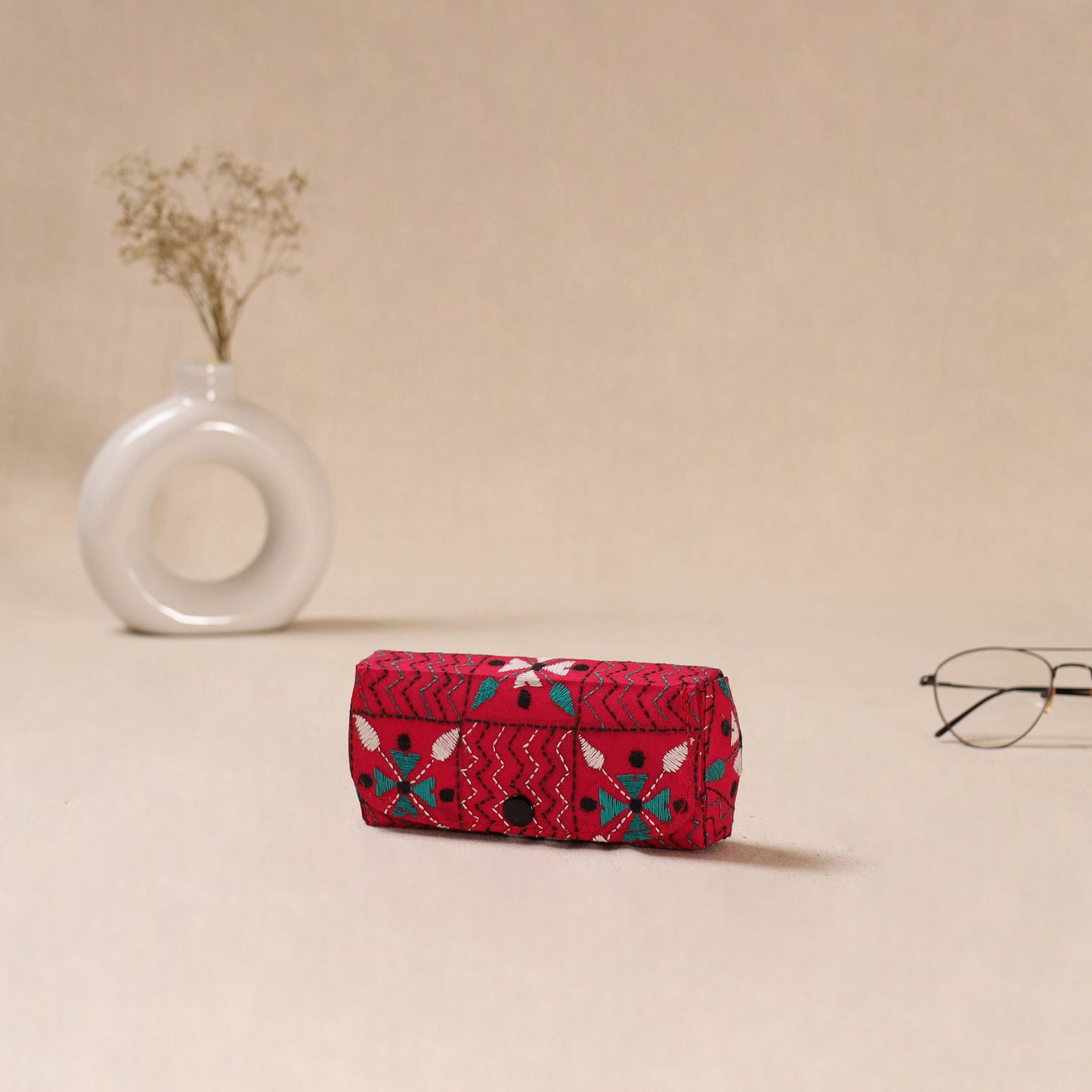Handcrafted Bengal Kantha Work Spectacle Case 01
