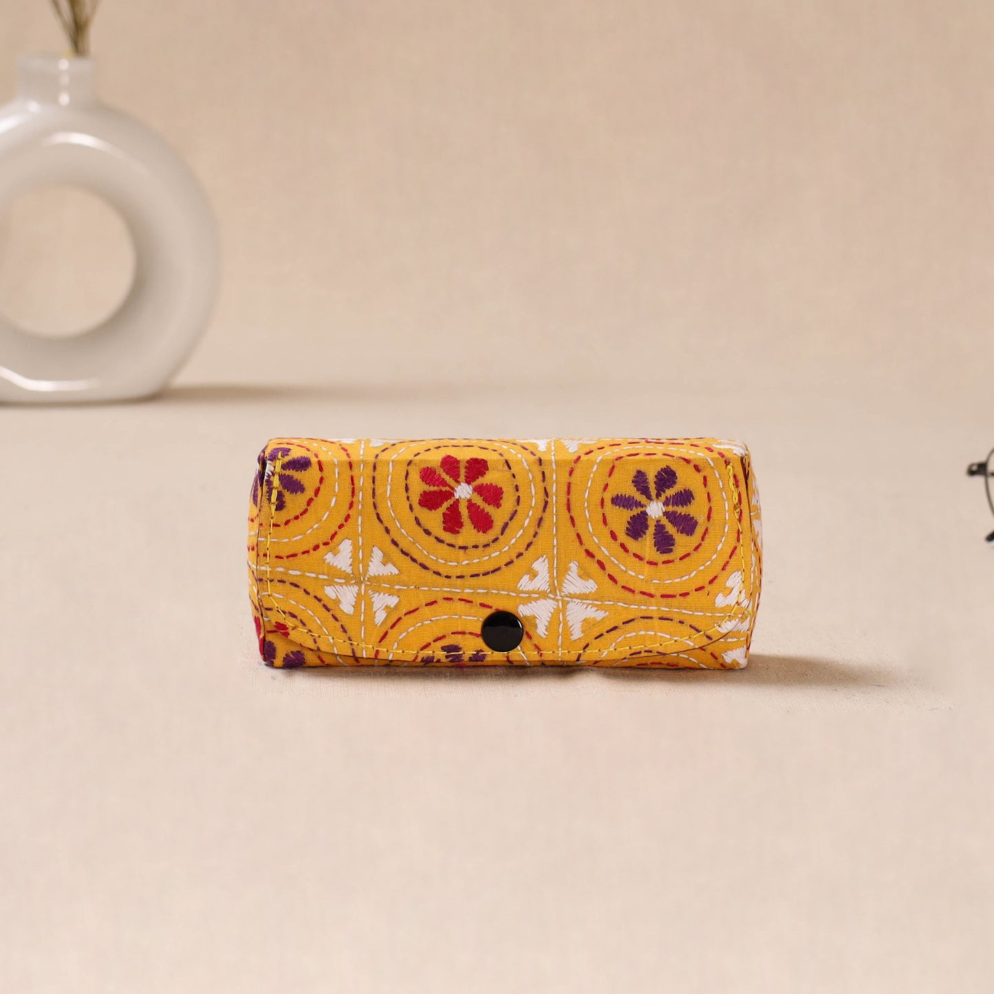 Handcrafted Bengal Kantha Work Spectacle Case 02
