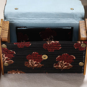 Buy DIY Box Sling Bag / Clutch with Changeable Sleeve Online at iTokri.com 