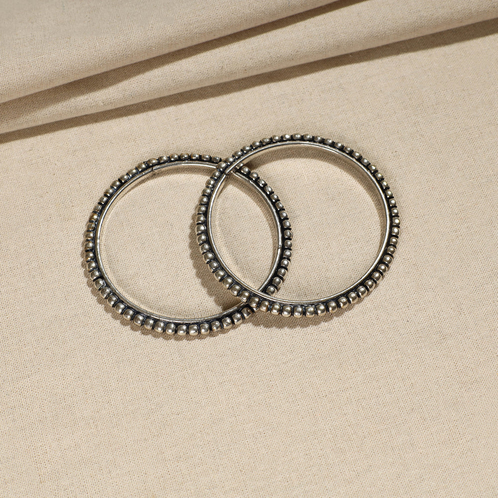 Antique Finish Oxidised White Metal Bangle (Set of 2) 08     2024/1170-1 8