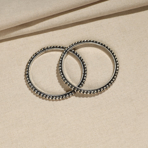 Antique Finish Oxidised White Metal Bangle (Set of 2) 08