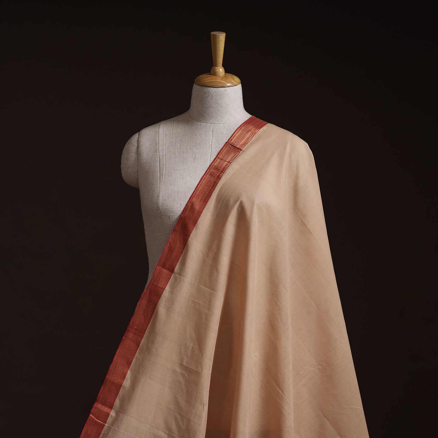 Handloom Mangalagiri Cotton Fabric with Nizam Zari Border 39