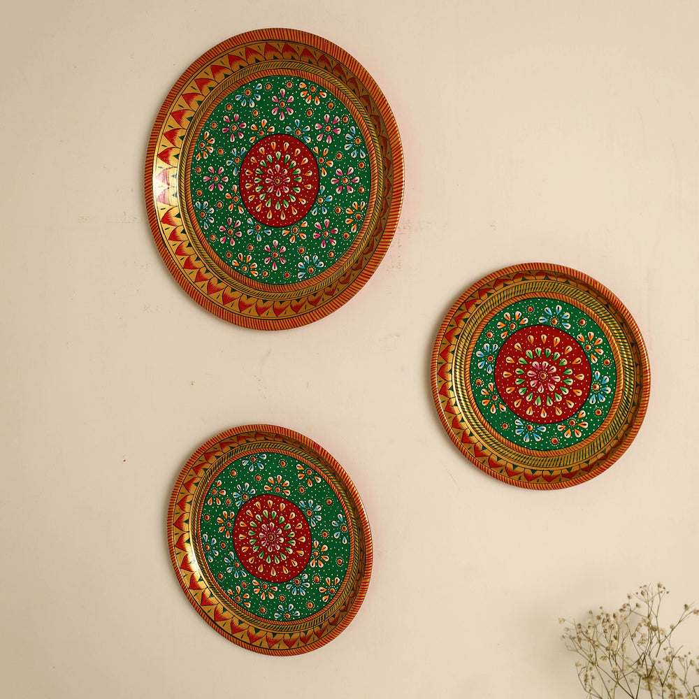 Traditional Handpainted Stainless Steel Plate (set of 3) 71