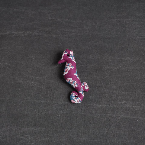 Seahorse - Handmade Stuffed Fridge Magnet for Decor 94