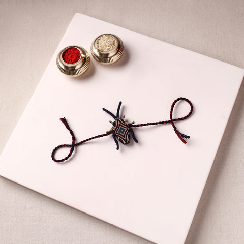 Cockroach - Reusable Handmade Threadwork Fabart Rakhi 06