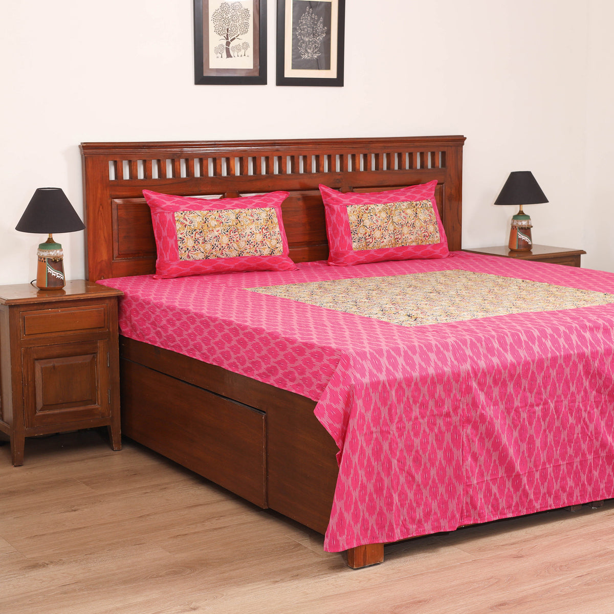Pochampally Ikat with Kalamkari Patch Cotton Double Bedsheet Set (108 x 90 in) 05