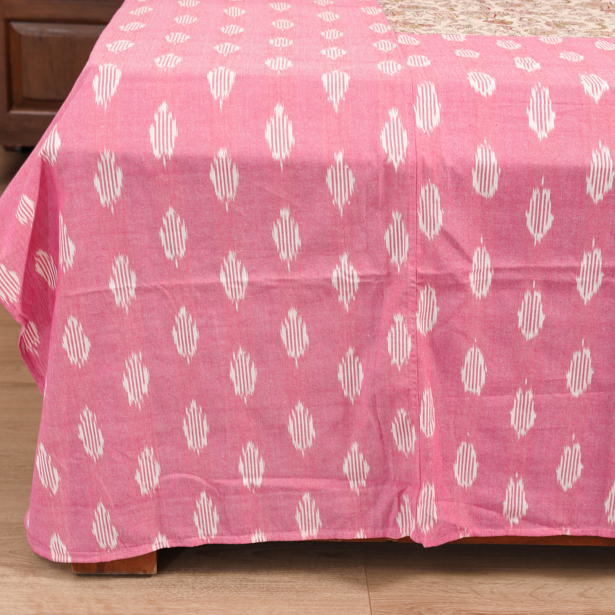 Pochampally Ikat with Kalamkari Patch Cotton Double Bedsheet Set (108 x 90 in) 01