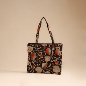 Handcrafted Quilted Handbag 01