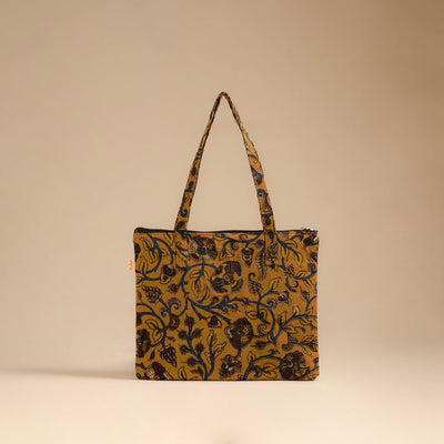 Handcrafted Quilted Handbag 05