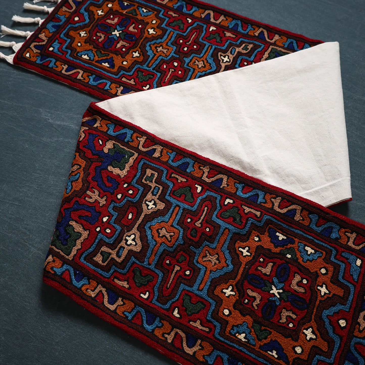 Original Kashmiri Chain Stitch Crewel Hand Embroidery Dining Table Runner (6 x 1 Feet) 30