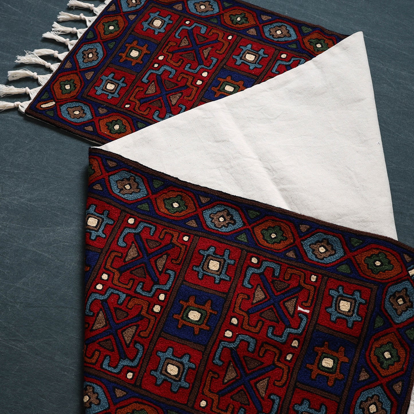 Original Kashmiri Chain Stitch Crewel Hand Embroidery Dining Table Runner (6 x 1.5 Feet) 28