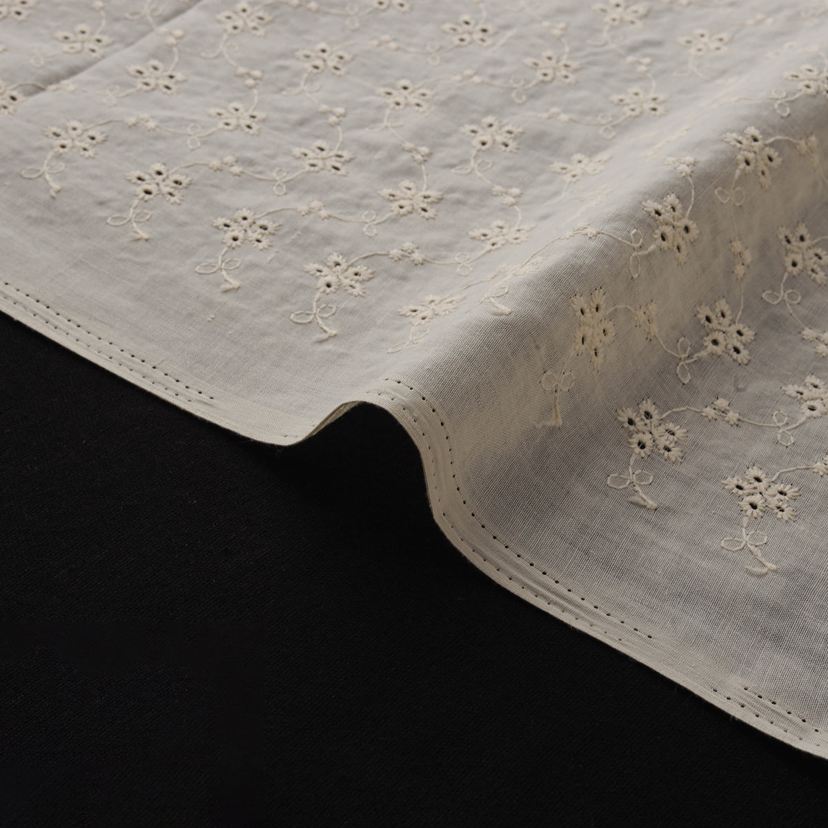 Floral Embroidered Cotton Hakoba Fabric 07