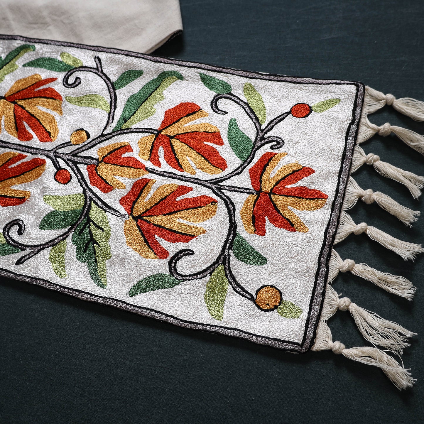 Original Kashmiri Chain Stitch Crewel Hand Embroidery Dining Table Runner (6 x 1 Feet) 32