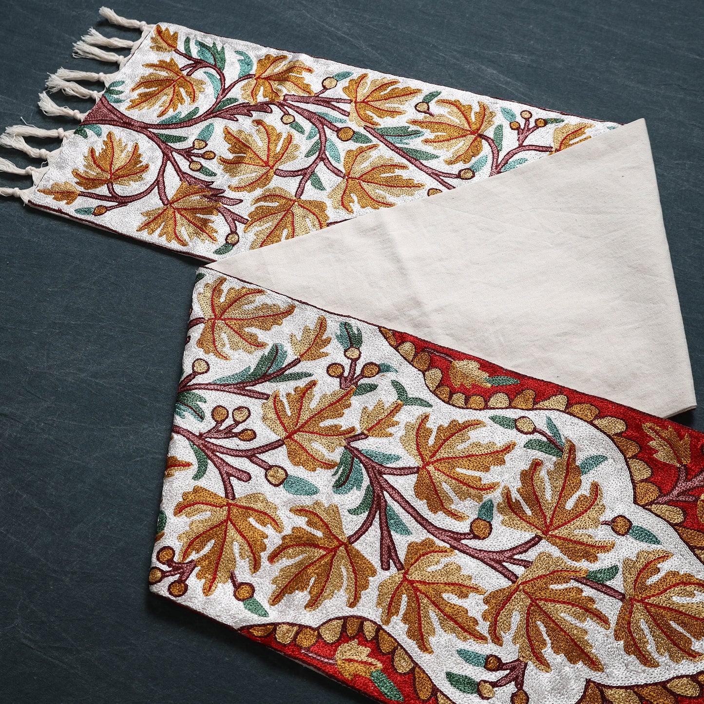 Original Kashmiri Chain Stitch Crewel Hand Embroidery Dining Table Runner (6 x 1 Feet) 33