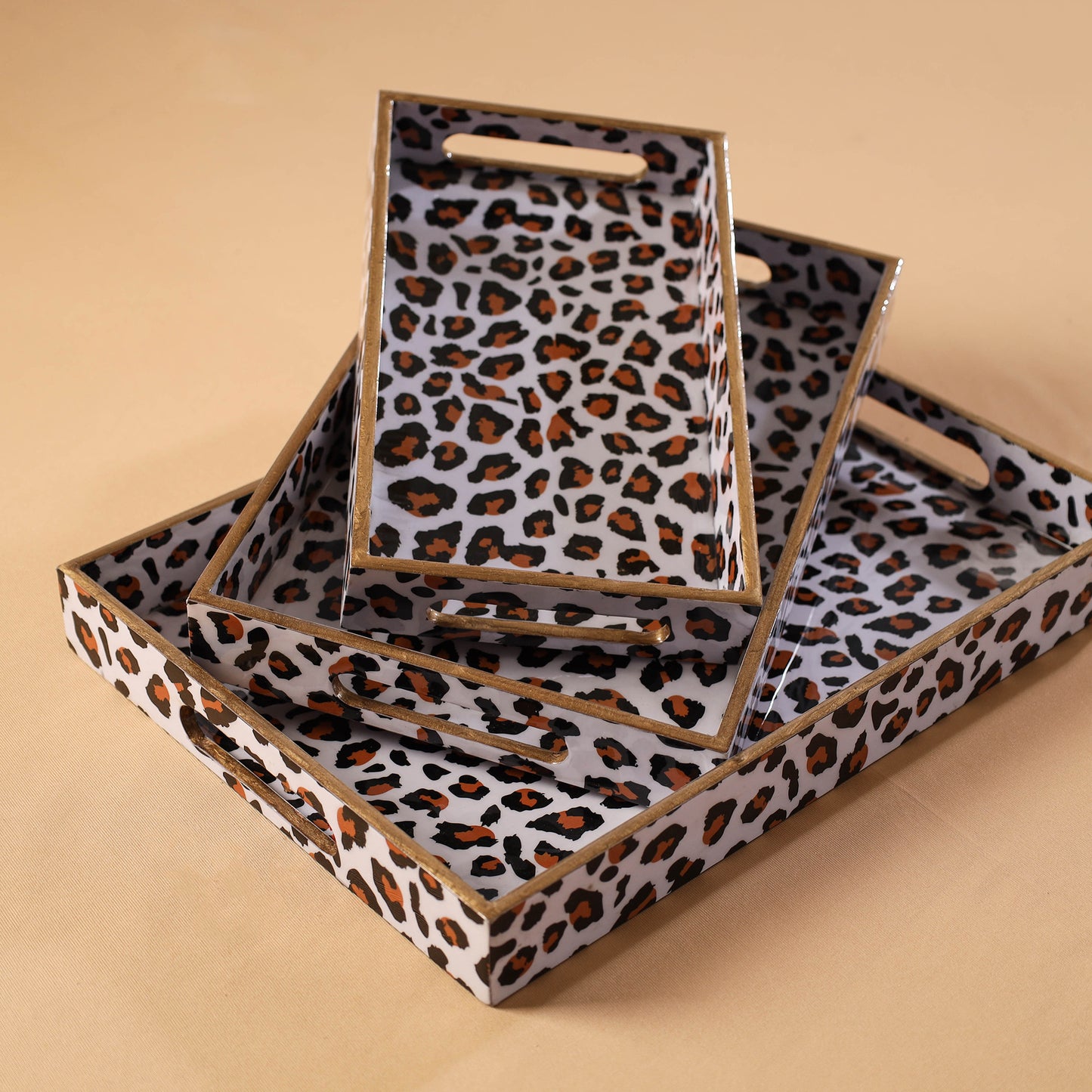 Handcrafted Enamel Coated Rectangle Wooden Serving Trays (Set of 3) 07
