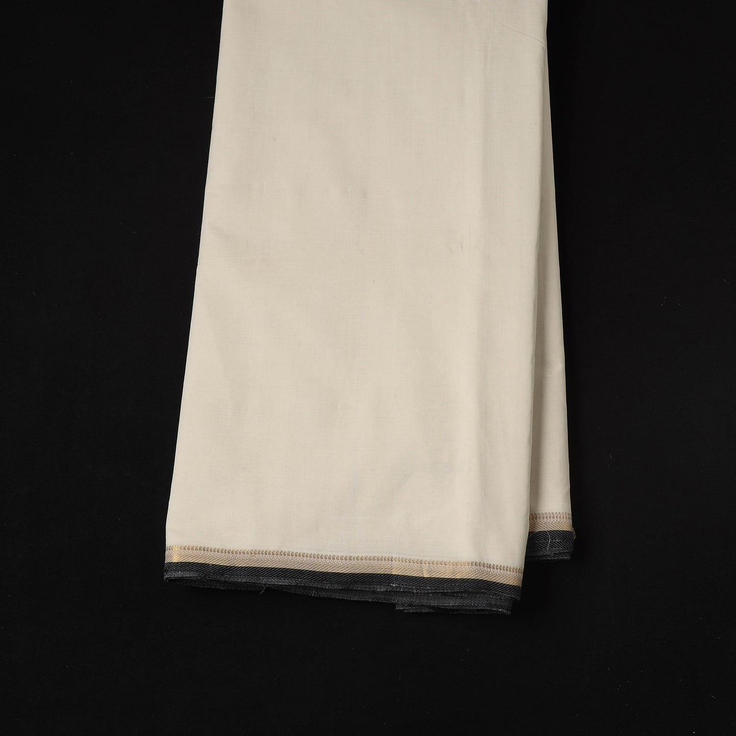White - Handloom Mangalagiri Cotton Fabric with Zari Border 04