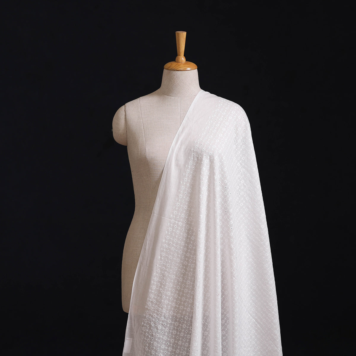 Floral Embroidered Cotton Hakoba Fabric 02
