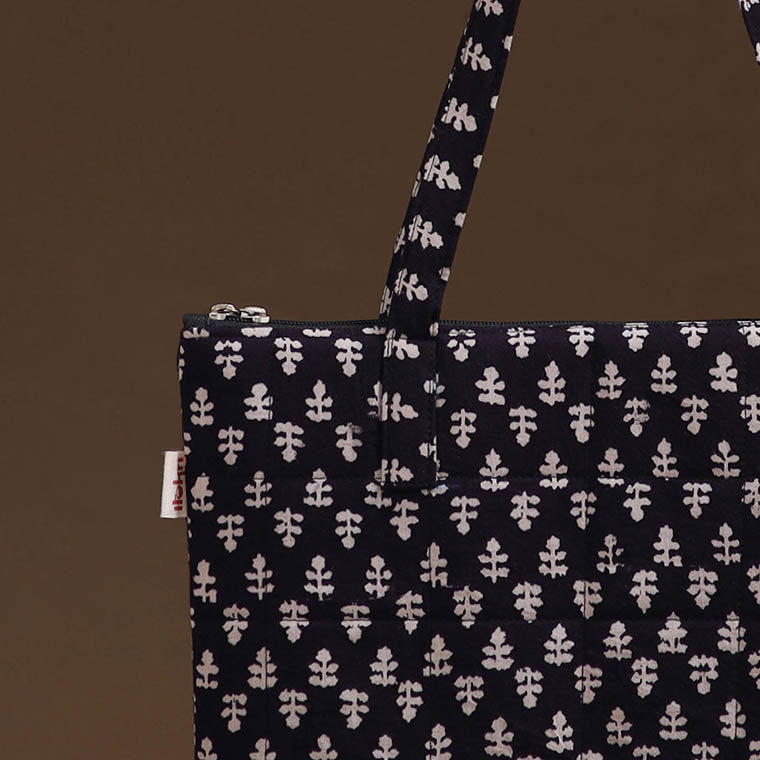 Handcrafted Quilted Handbag 10