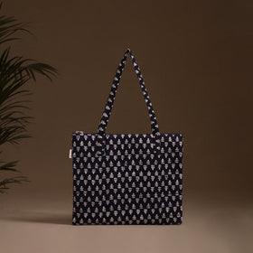 Handcrafted Quilted Handbag 10