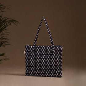 Handcrafted Quilted Handbag 10
