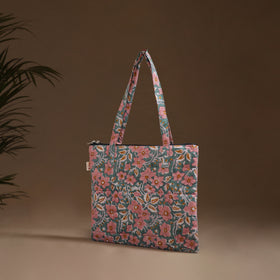 Handcrafted Quilted Handbag 22