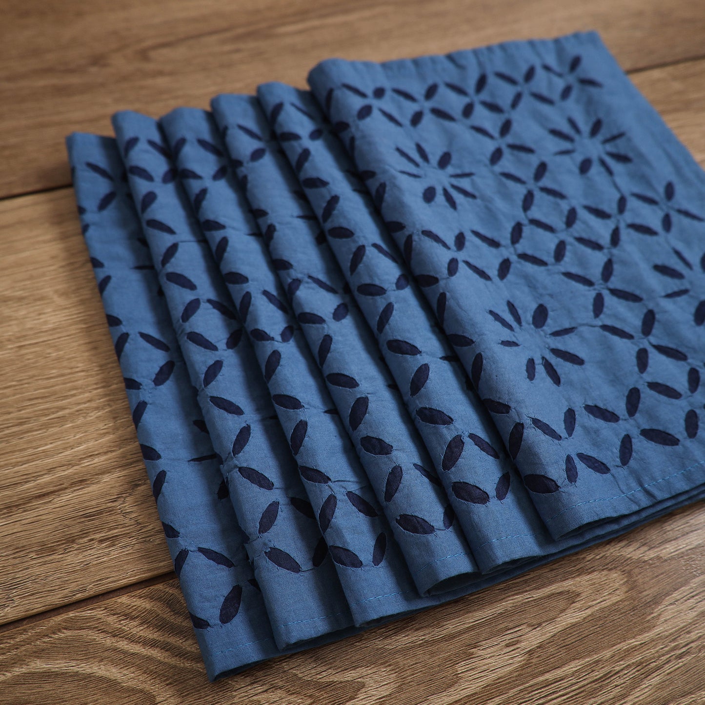 Barmer Applique Cutwork Cotton Dining Table Mats (Set of 6) 03