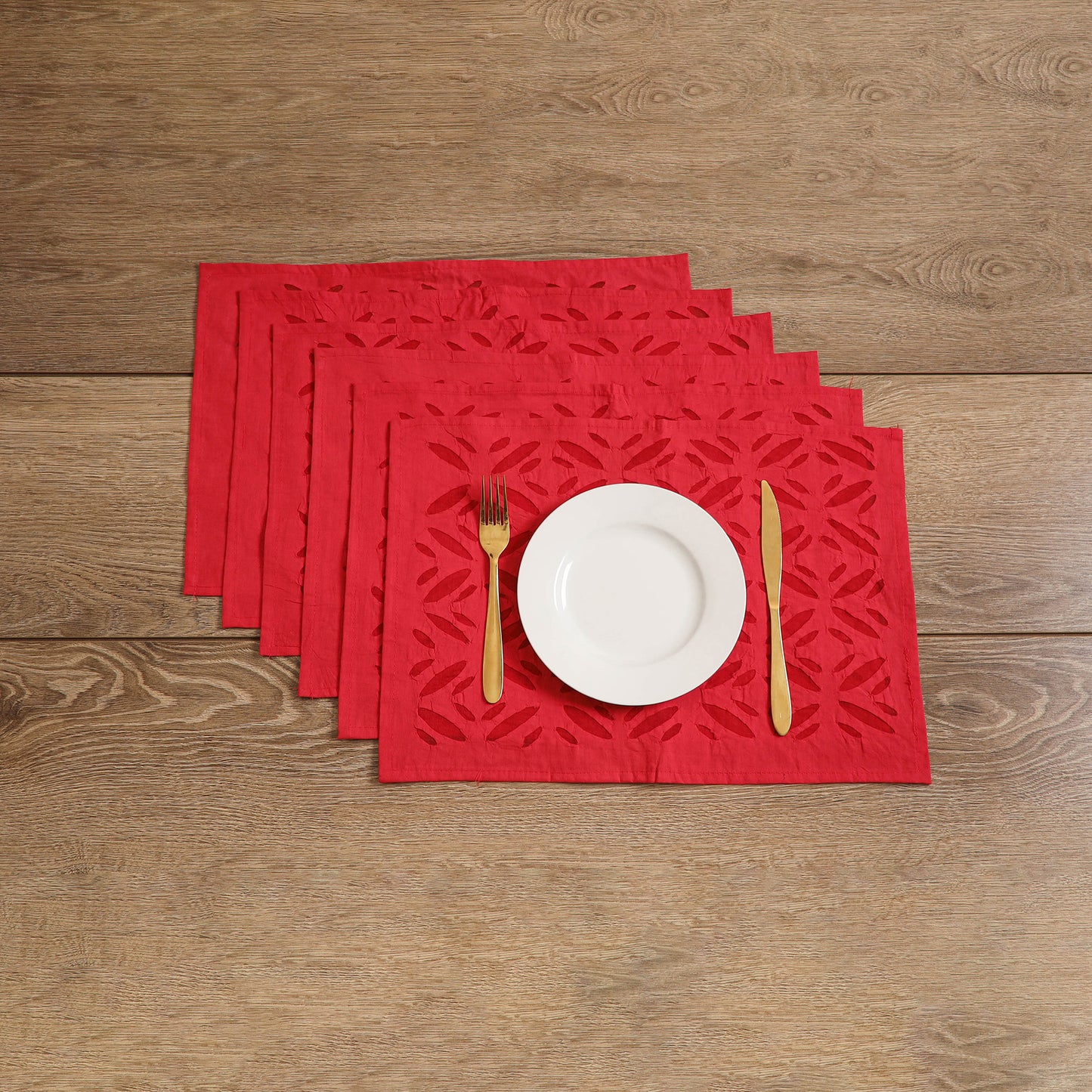 Barmer Applique Cutwork Cotton Dining Table Mats (Set of 6) 07