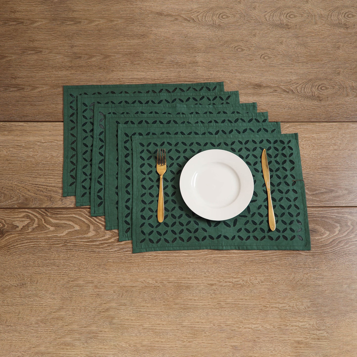 Barmer Applique Cutwork Cotton Dining Table Mats (Set of 6) 13
