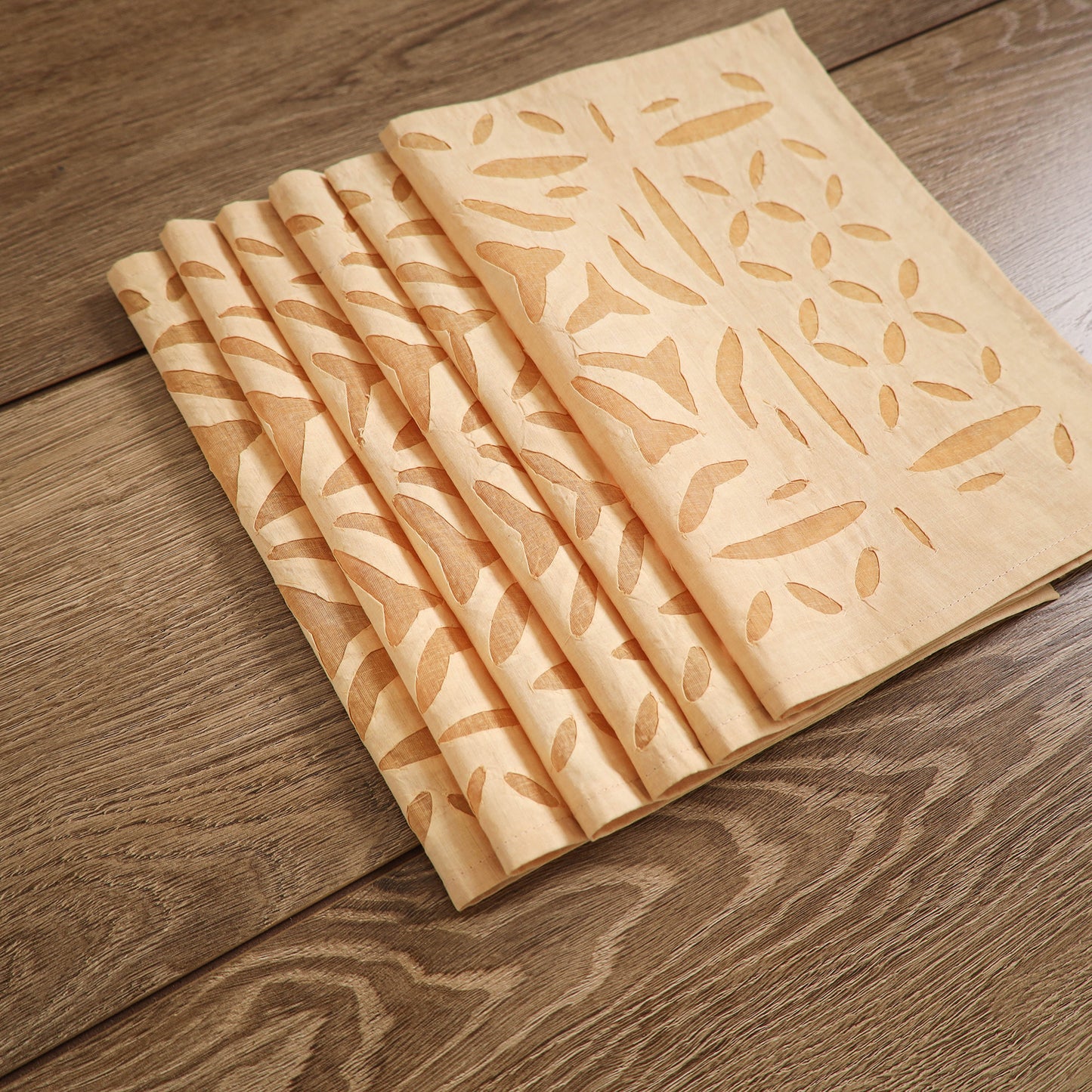 Barmer Applique Cutwork Cotton Dining Table Mats (Set of 6) 14