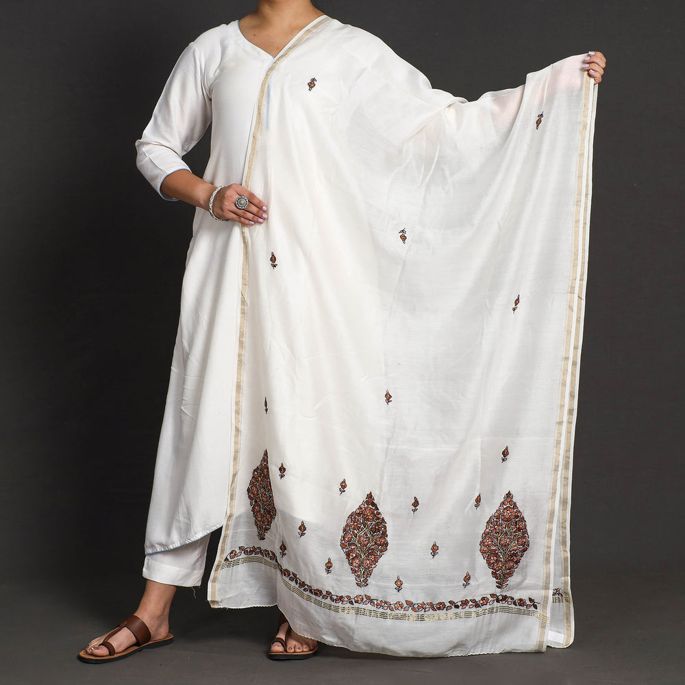 White - Kashidakari Hand Embroidery Chanderi Silk Handloom Dupatta with Zari Border