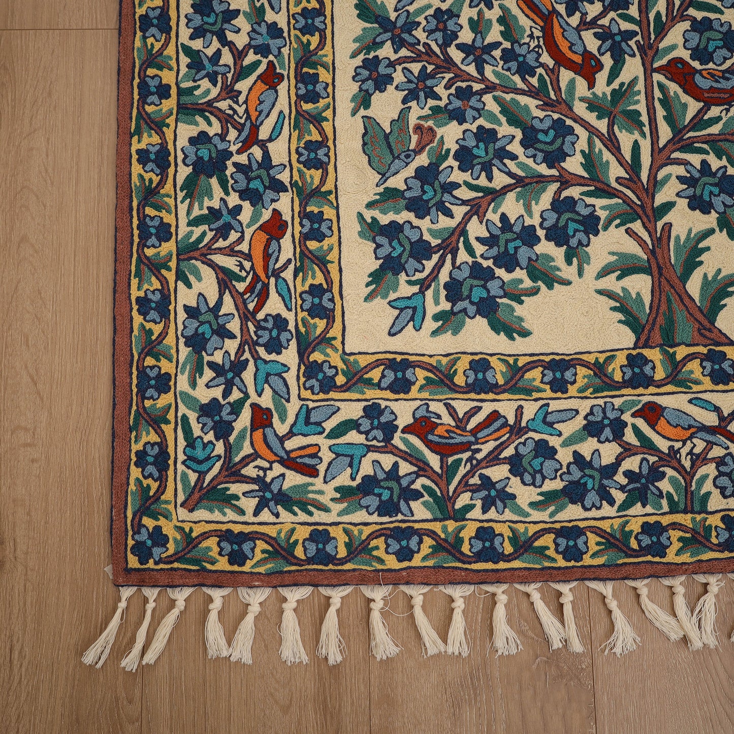 Original Kashmiri Chain Stitch Crewel Hand Embroidery Rug / Carpet (6 x 4 Feet) 01