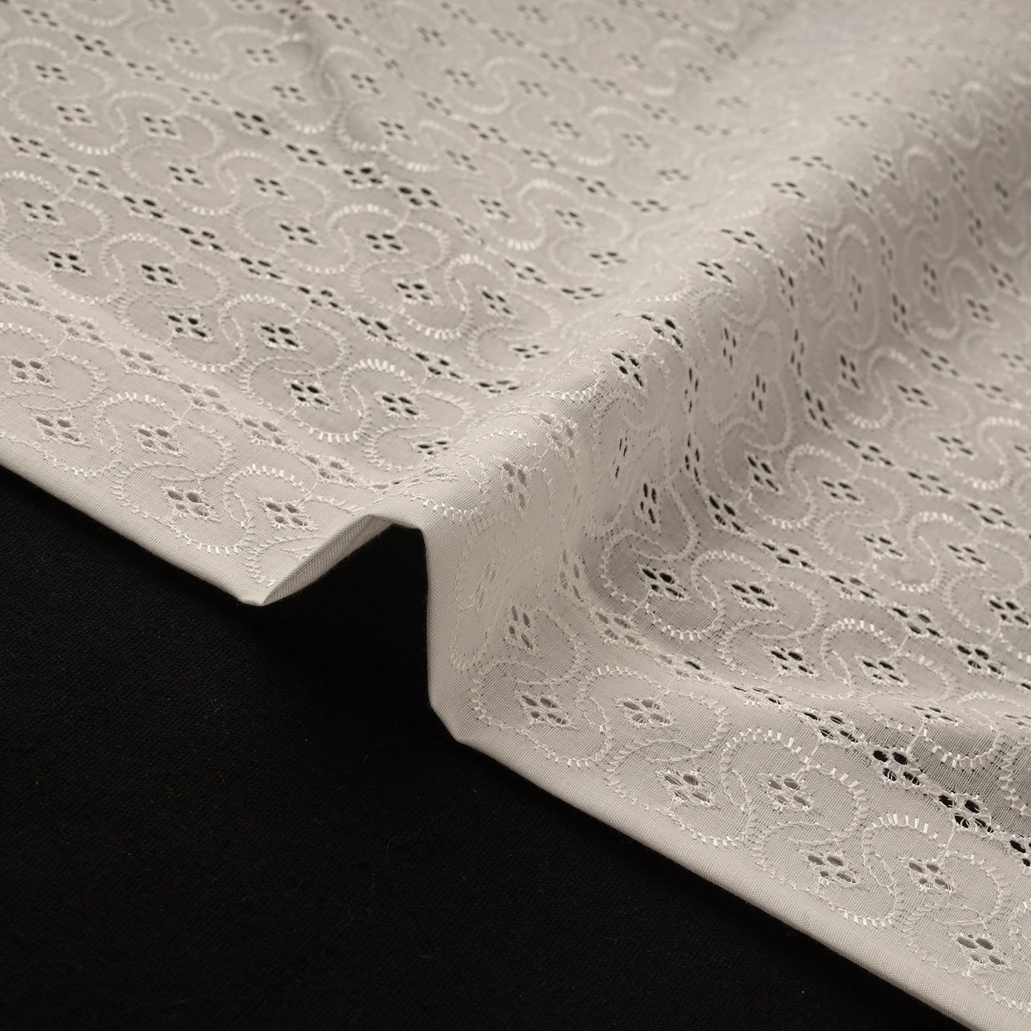 Floral Embroidered Cotton Hakoba Fabric 02