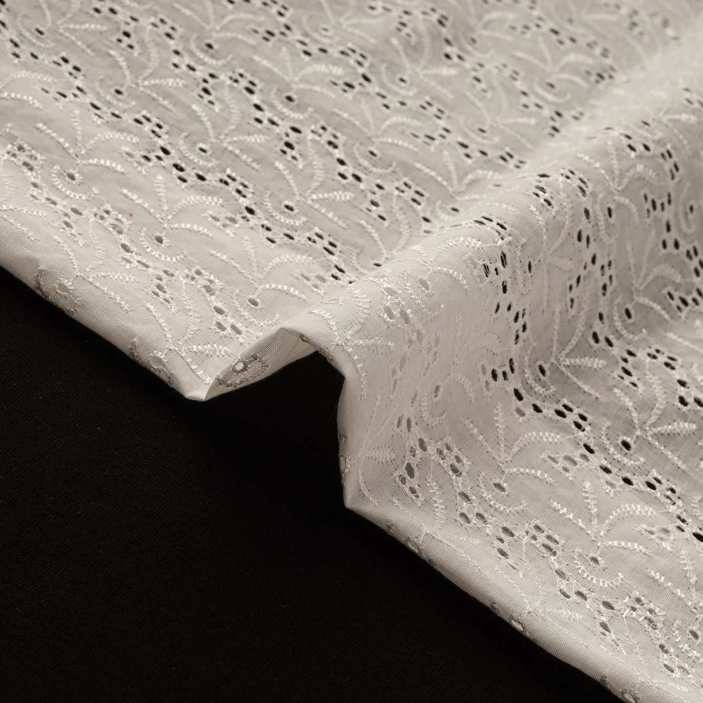 Floral Embroidered Cotton Hakoba Fabric 03