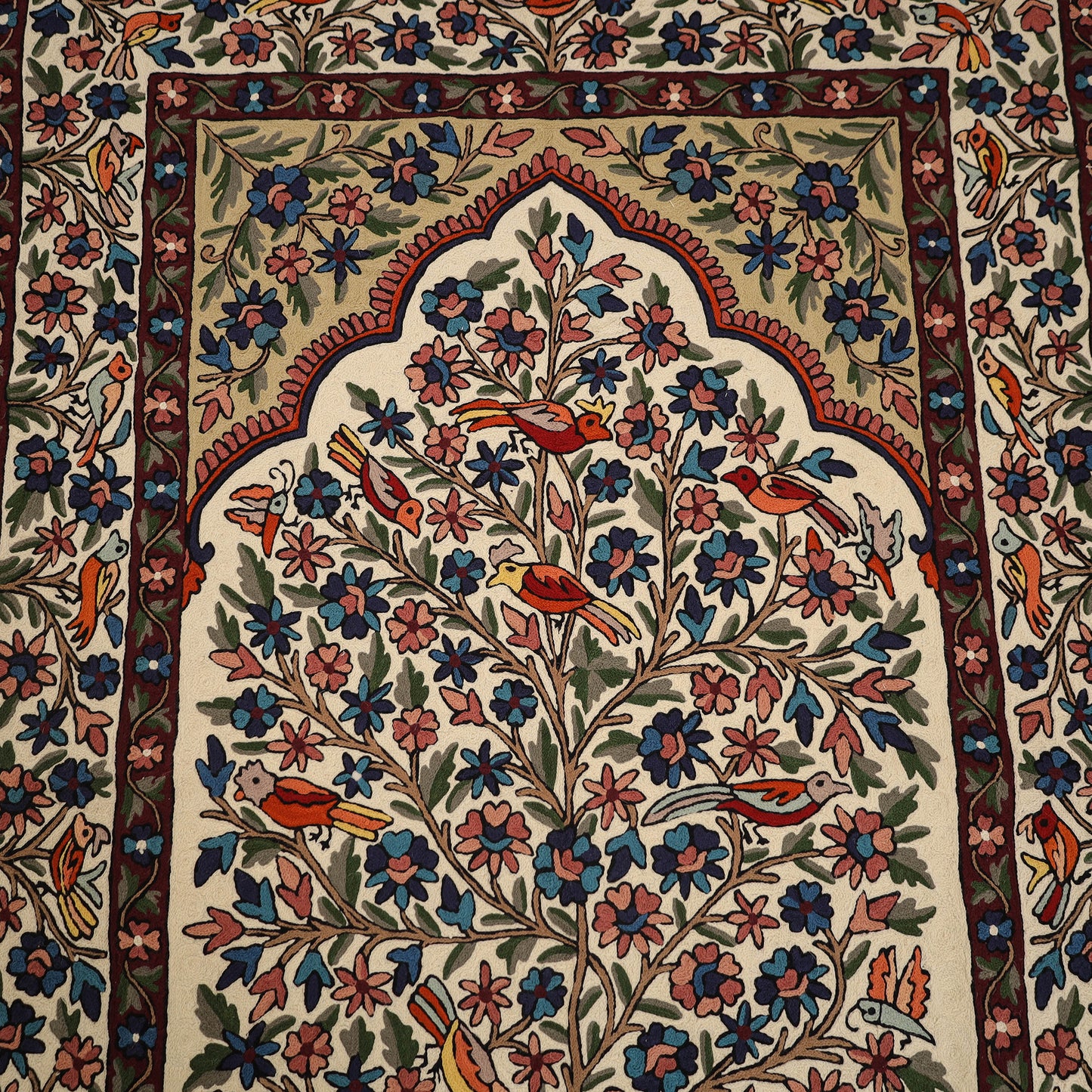 Original Kashmiri Chain Stitch Crewel Hand Embroidery Rug / Carpet (6 x 4 Feet) 04