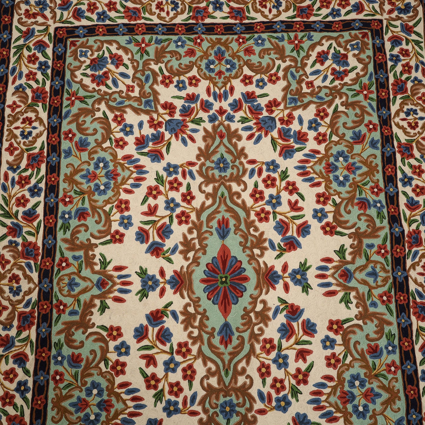 Original Kashmiri Chain Stitch Crewel Hand Embroidery Rug / Carpet (6 x 4 Feet) 05