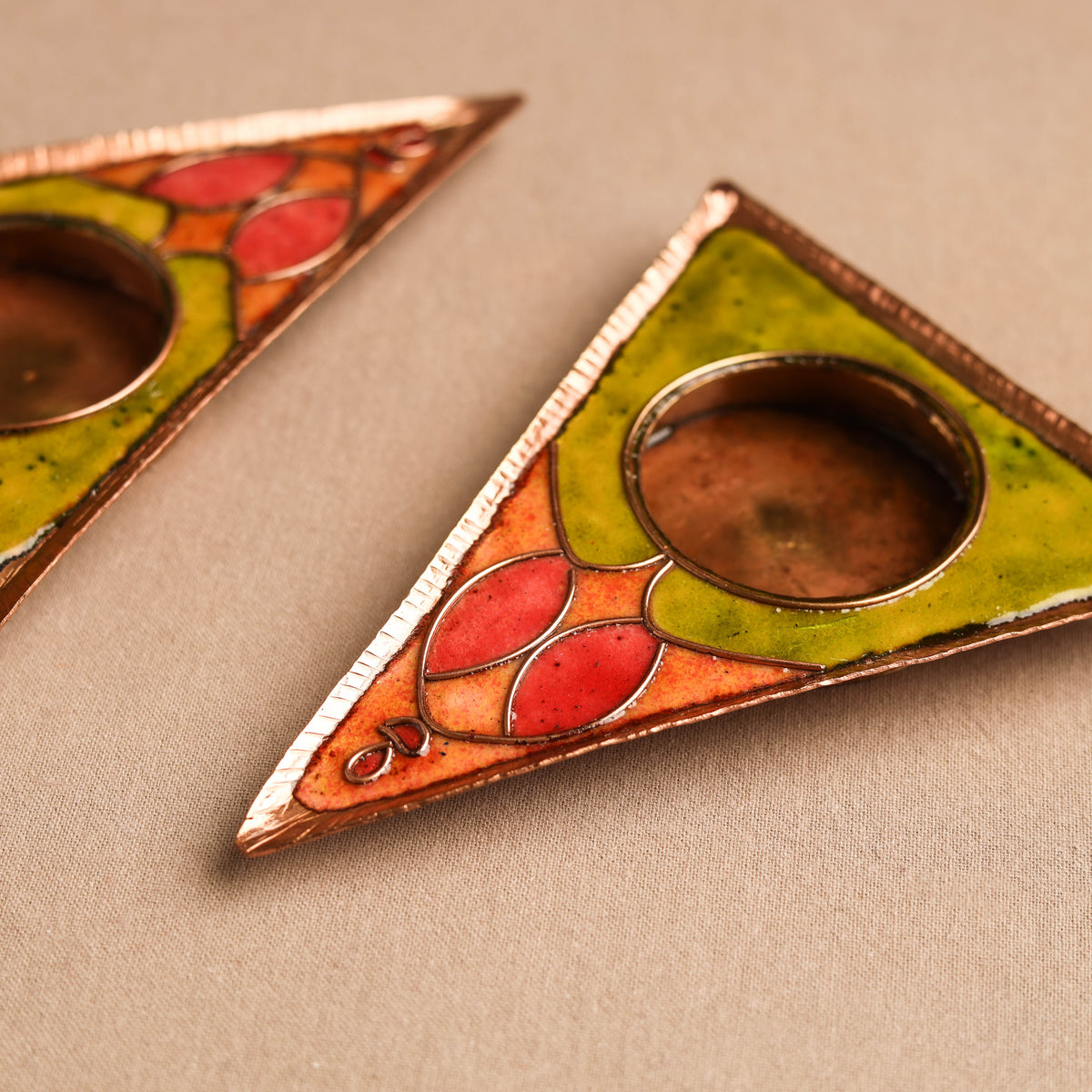 Ekibeki Handcrafted Copper Enamel Tealight Holder Rangoli Parrot Green Triangle (Set Of 2) 04