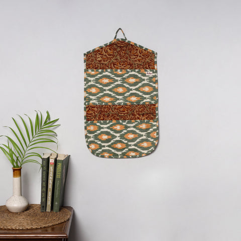 Green - 4 pockets handcrafted cotton wall hanging letter